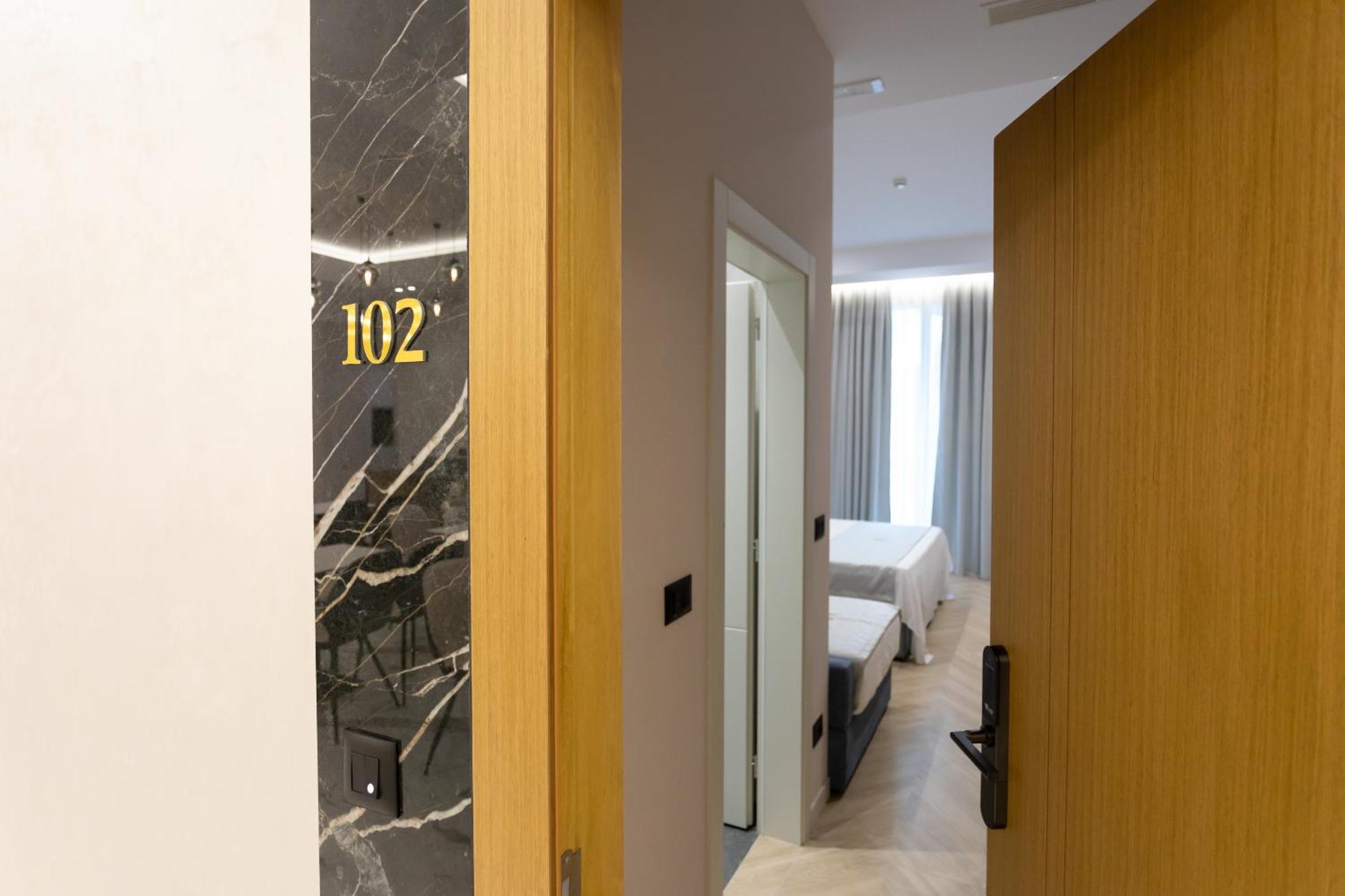Nayel Hotel